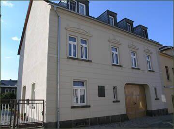 Bergstraße 4 Einbau von Fenstern und Türen in einem Mehrfamilienhaus