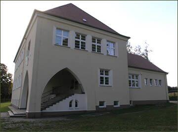 Sanierung Grundschule Einbau Fenster 2. BA