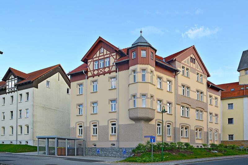 komplexe Sanierung eines Mehrfamilienhauses Umbau Altengerechtes Wohnen