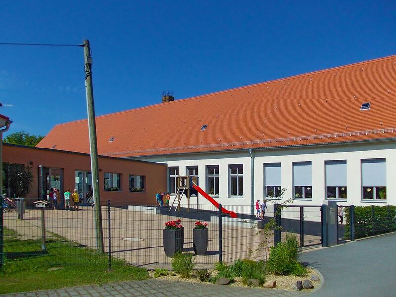 alte Stallung Umbau zur Schule